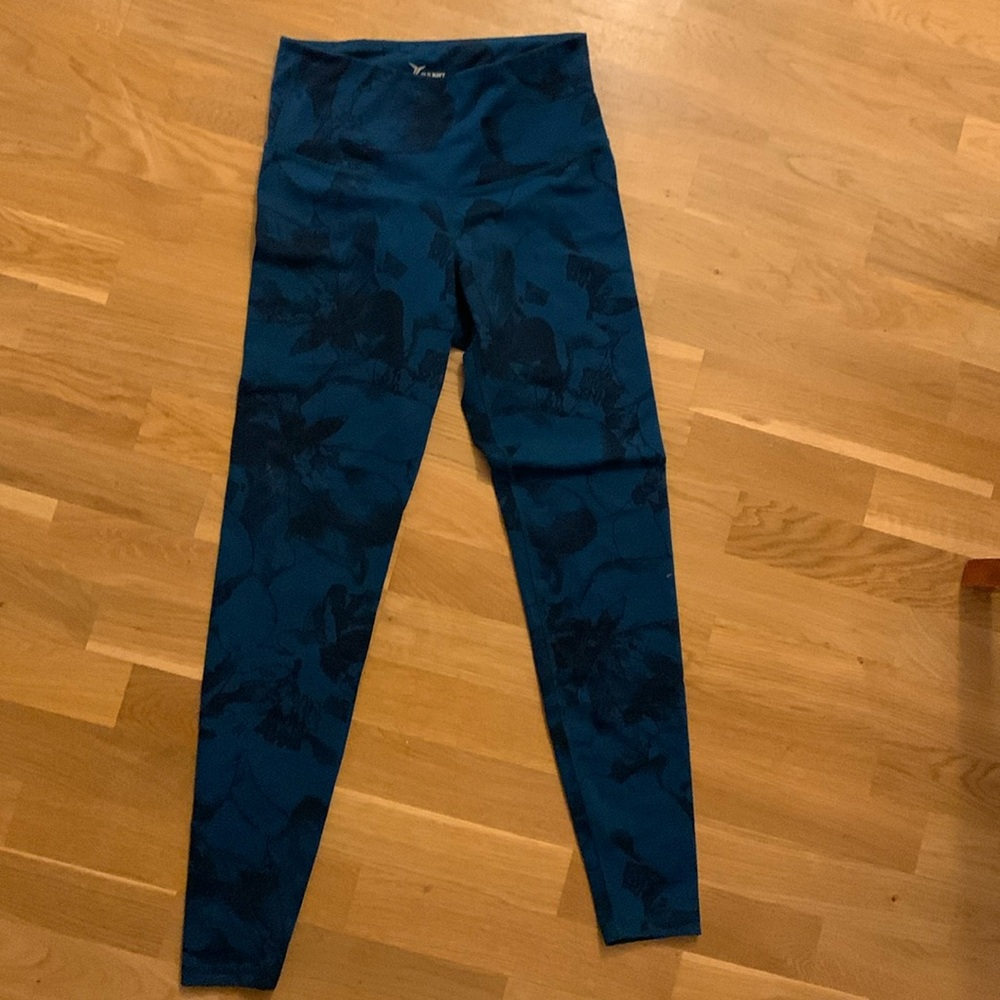 Old Navy Active Go Dry full length leggings -M